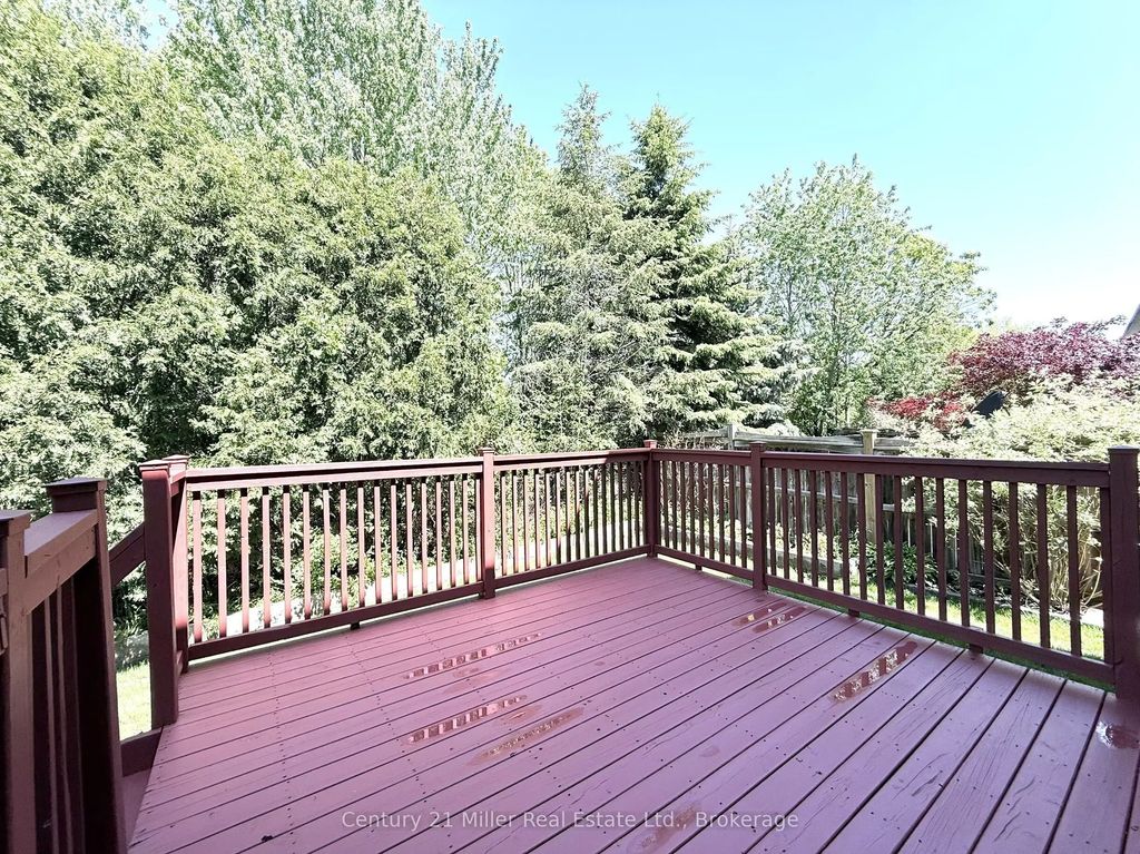 2241 Adirondak Trail, Oakville