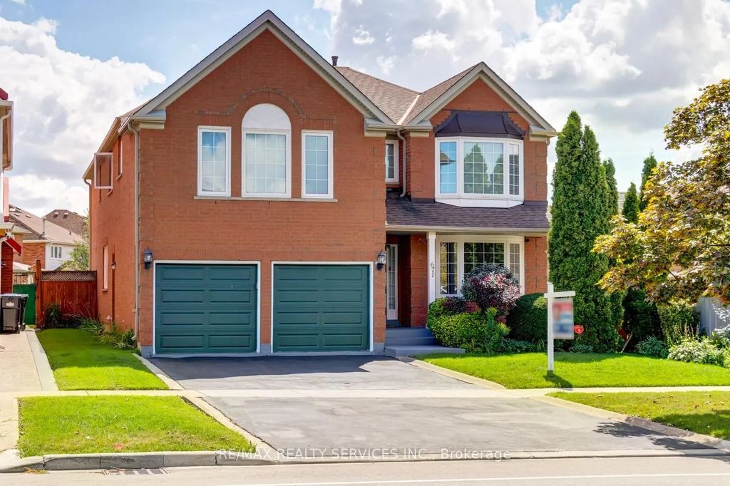 671 Peter Robertson Boulevard, Brampton