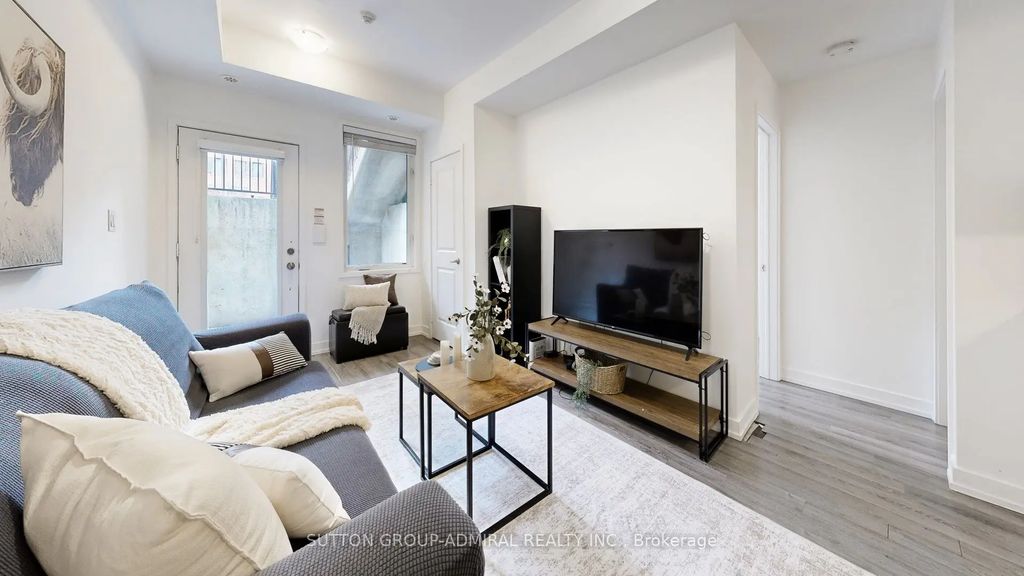 867 Wilson Avenue 1b, Toronto W05