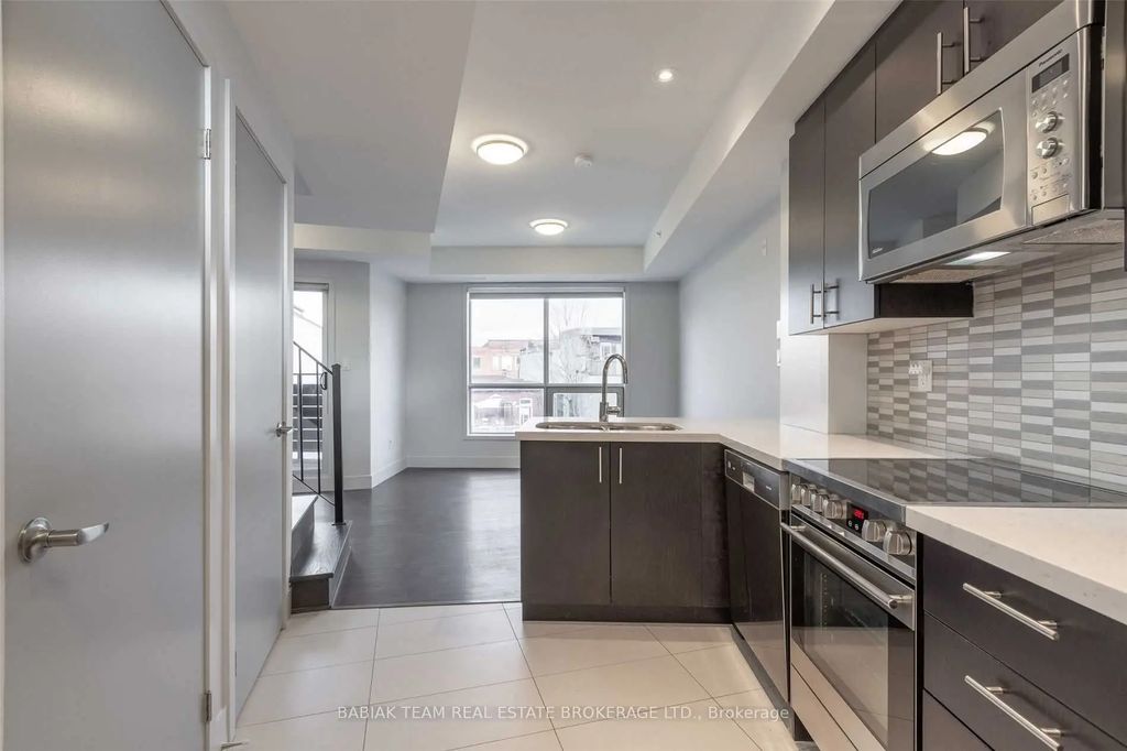 332 High Park Avenue 303, Toronto W02