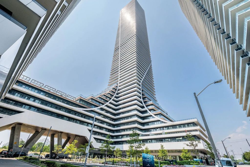 30 Shore Breeze Drive 431, Toronto W06