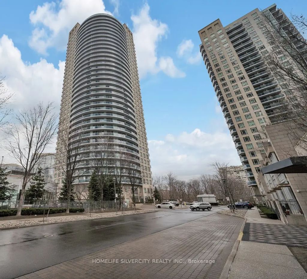 80 Absolute Avenue 2006, Mississauga