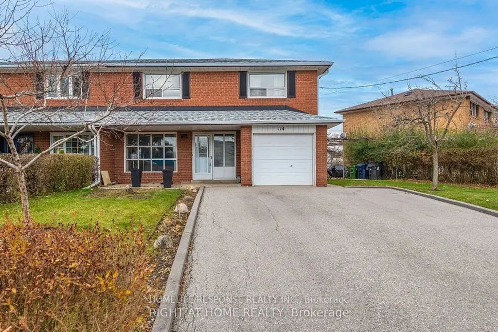 114 Ardwick Boulevard, Toronto W05