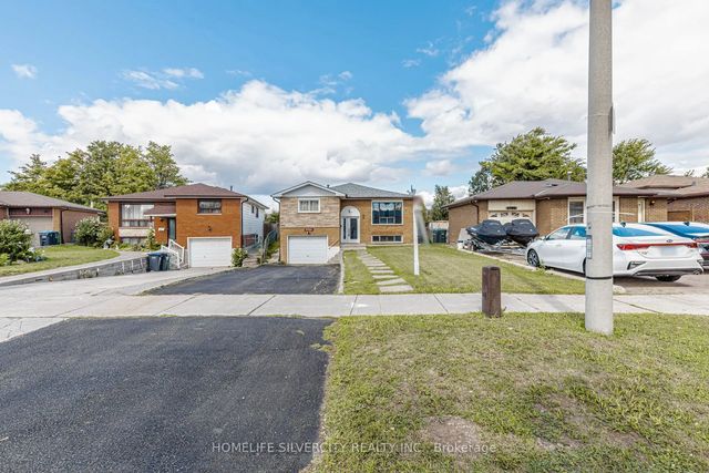 3701 Keenan Crescent, Mississauga