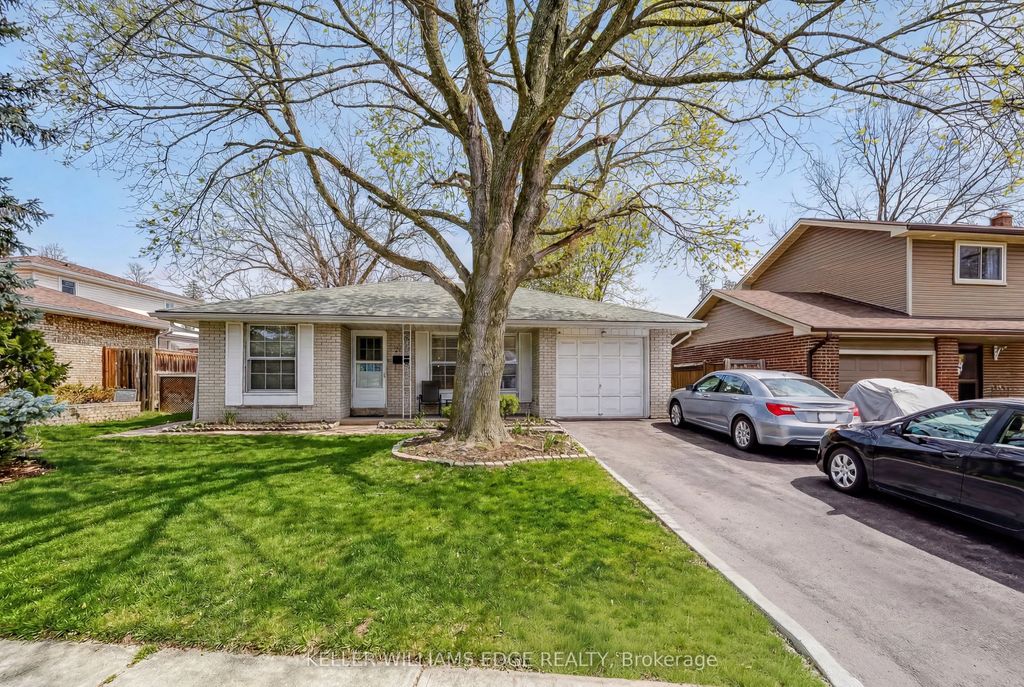 2145 Sandringham Drive, Burlington