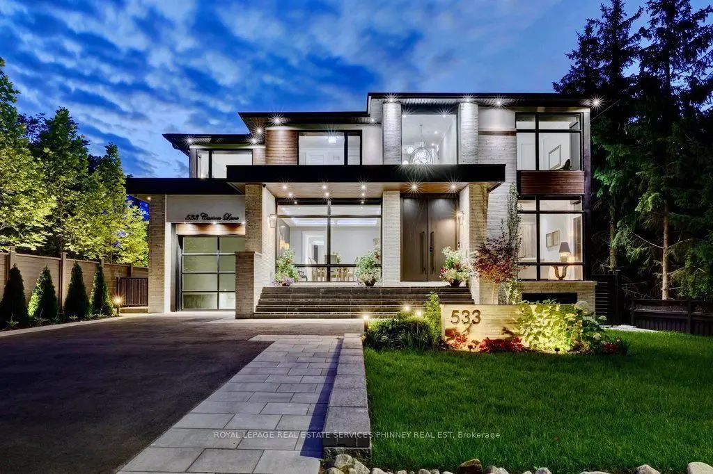 533 Carson Lane, Oakville