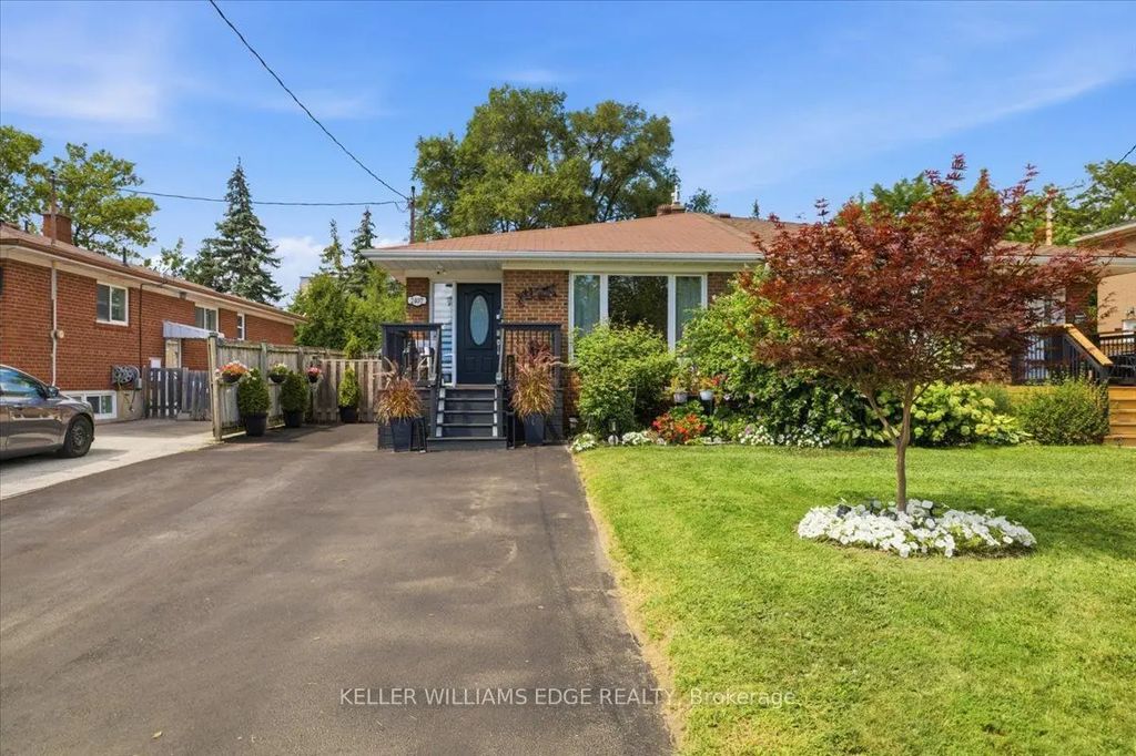 2407 Barclay Road, Burlington