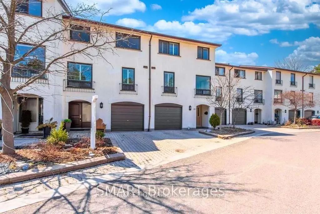 6679 Shelter Bay Road 19, Mississauga