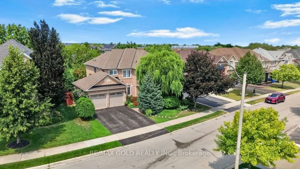 40 Maldives Crescent, Brampton