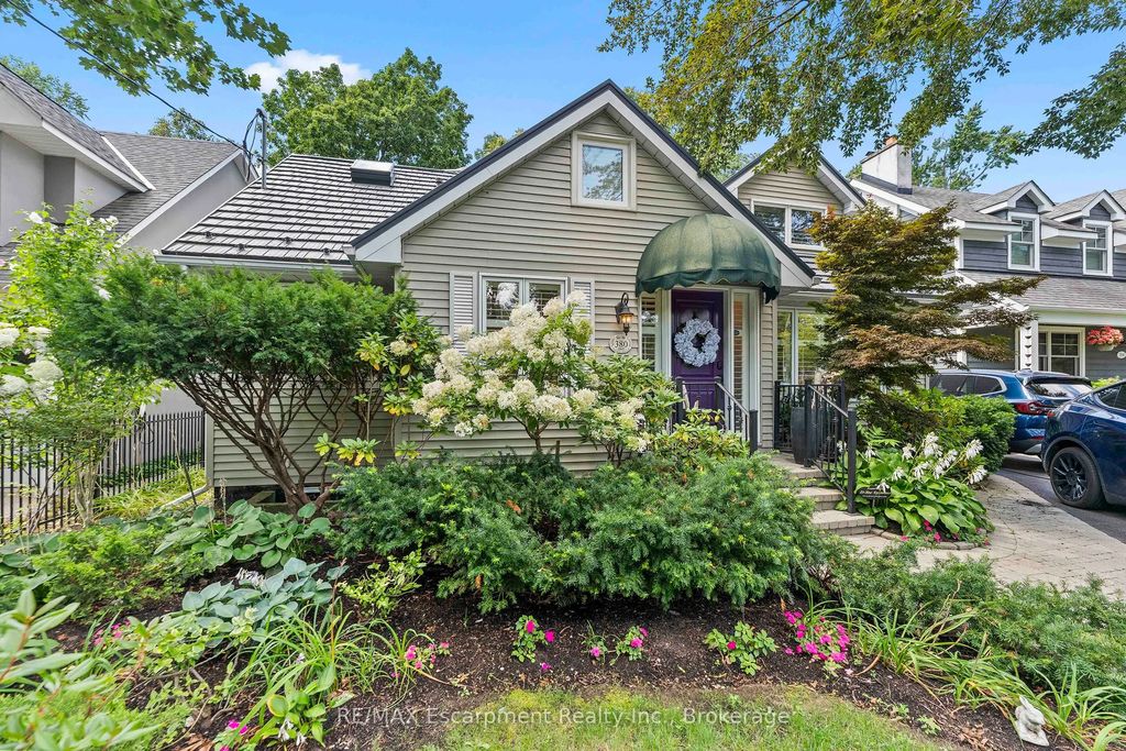 380 Watson Avenue, Oakville