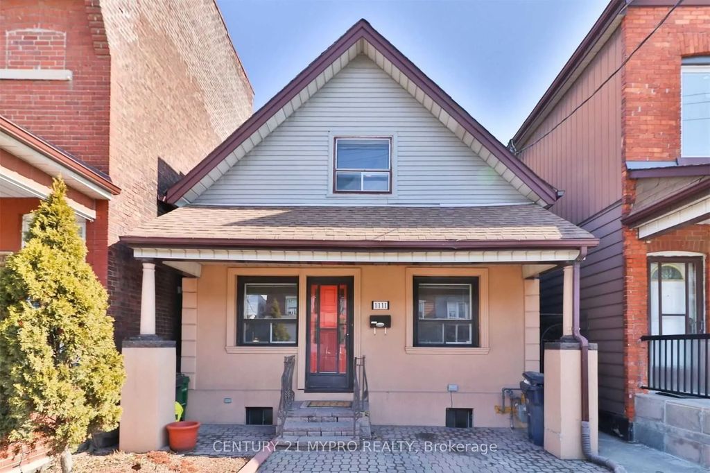 1111 Dufferin Street, Toronto W02