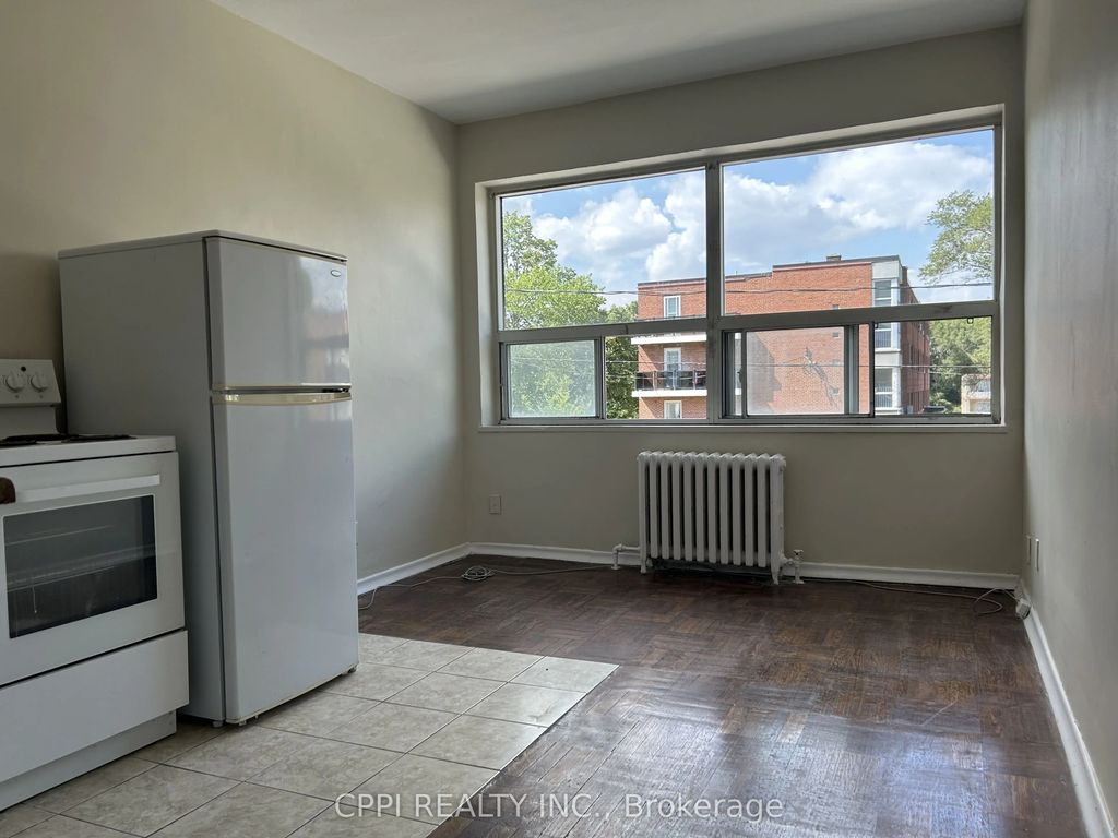 3 Hill Heights Road 210, Toronto W07