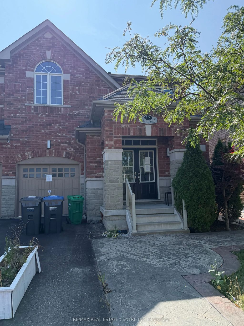 13 Oswald Road, Brampton