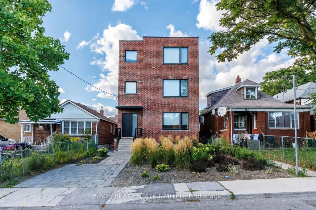 182 Cameron Avenue Lower, Toronto W03