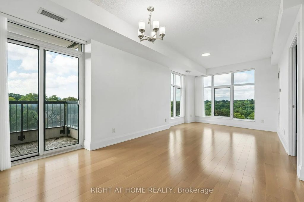 2 Old Mill Drive 717, Toronto W01