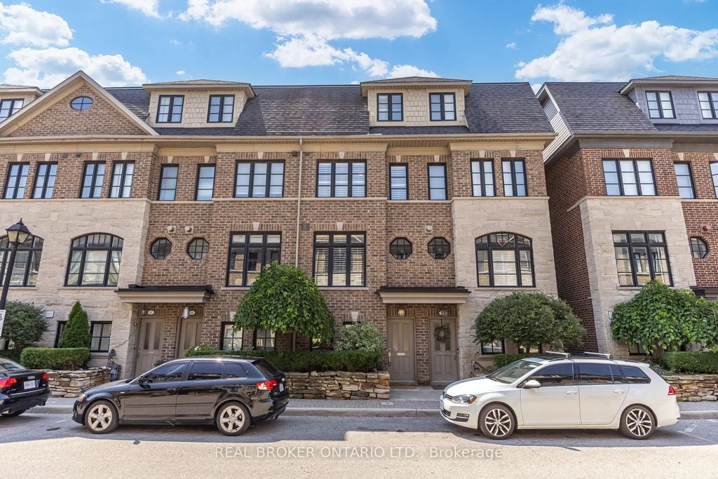 39 Ruby Lang Lane, Toronto W06