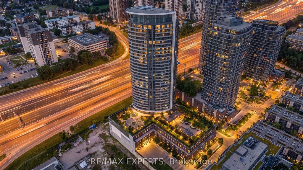 30 Gibbs Road 1902, Toronto W08