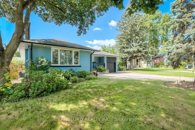 257 Wales Crescent Lower, Oakville
