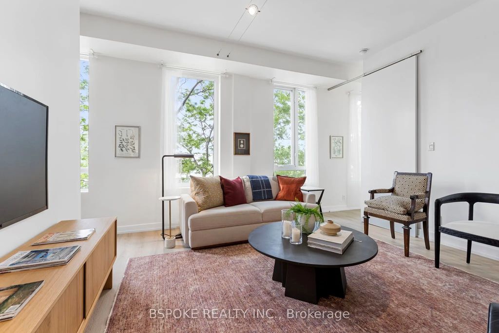 1 St Johns Road 303, Toronto W02