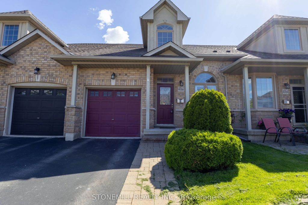 4066 Medland Drive, Burlington