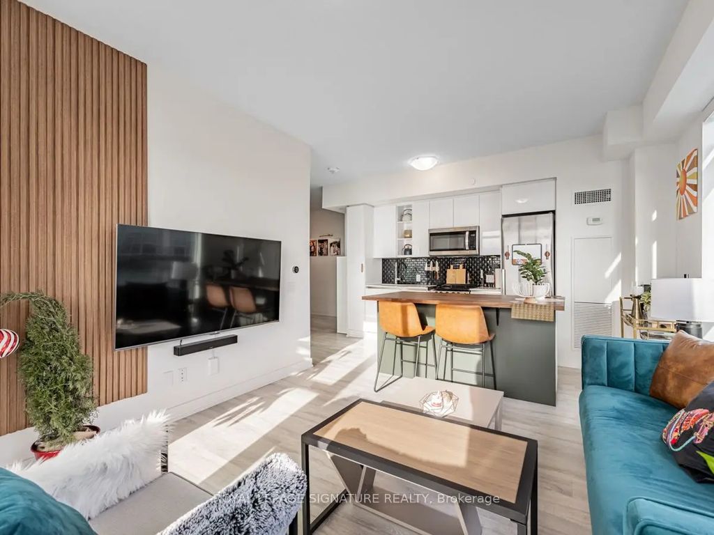 251 Manitoba Street 2704, Toronto W06