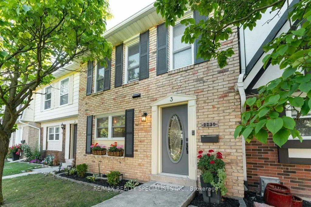 2230 Upper Middle Road 3, Burlington