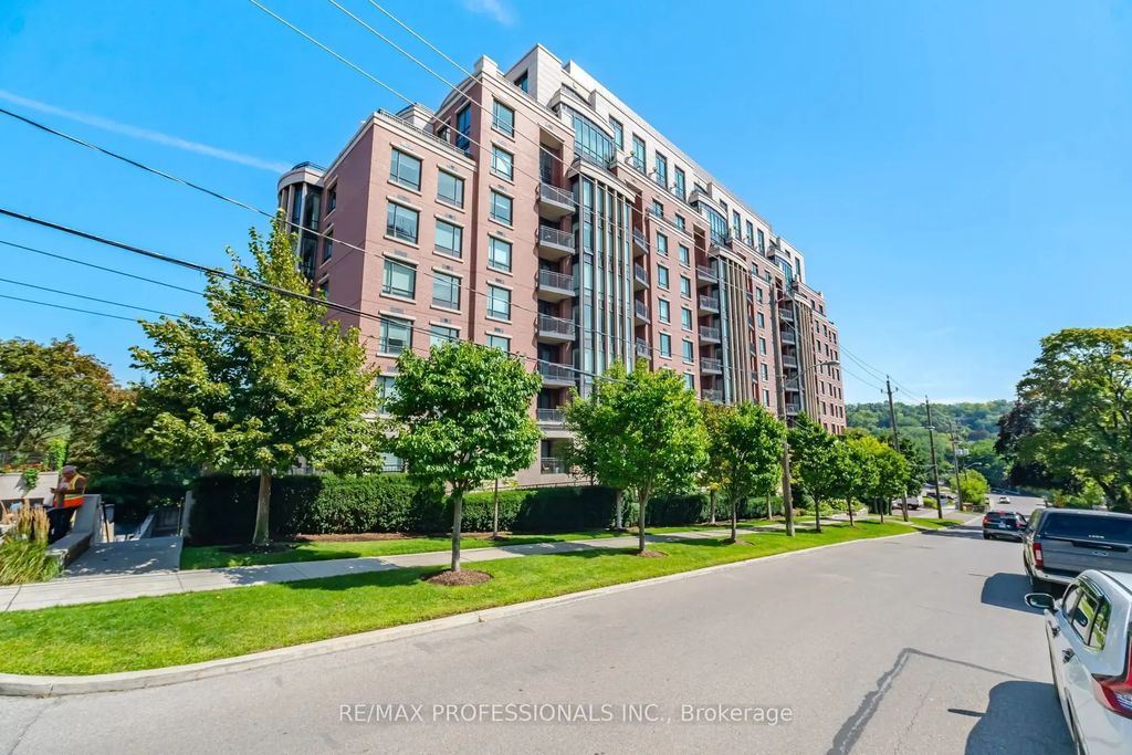 30 Old Mill Road 512, Toronto W08