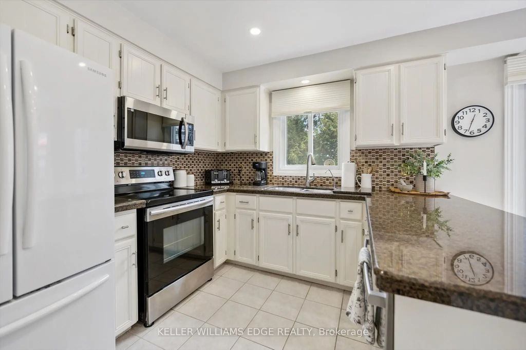 2155 Duncaster Drive 8, Burlington
