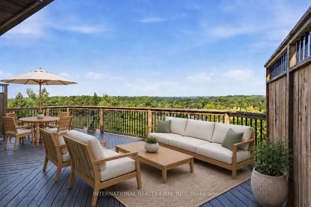 48 De Rose Avenue, Caledon