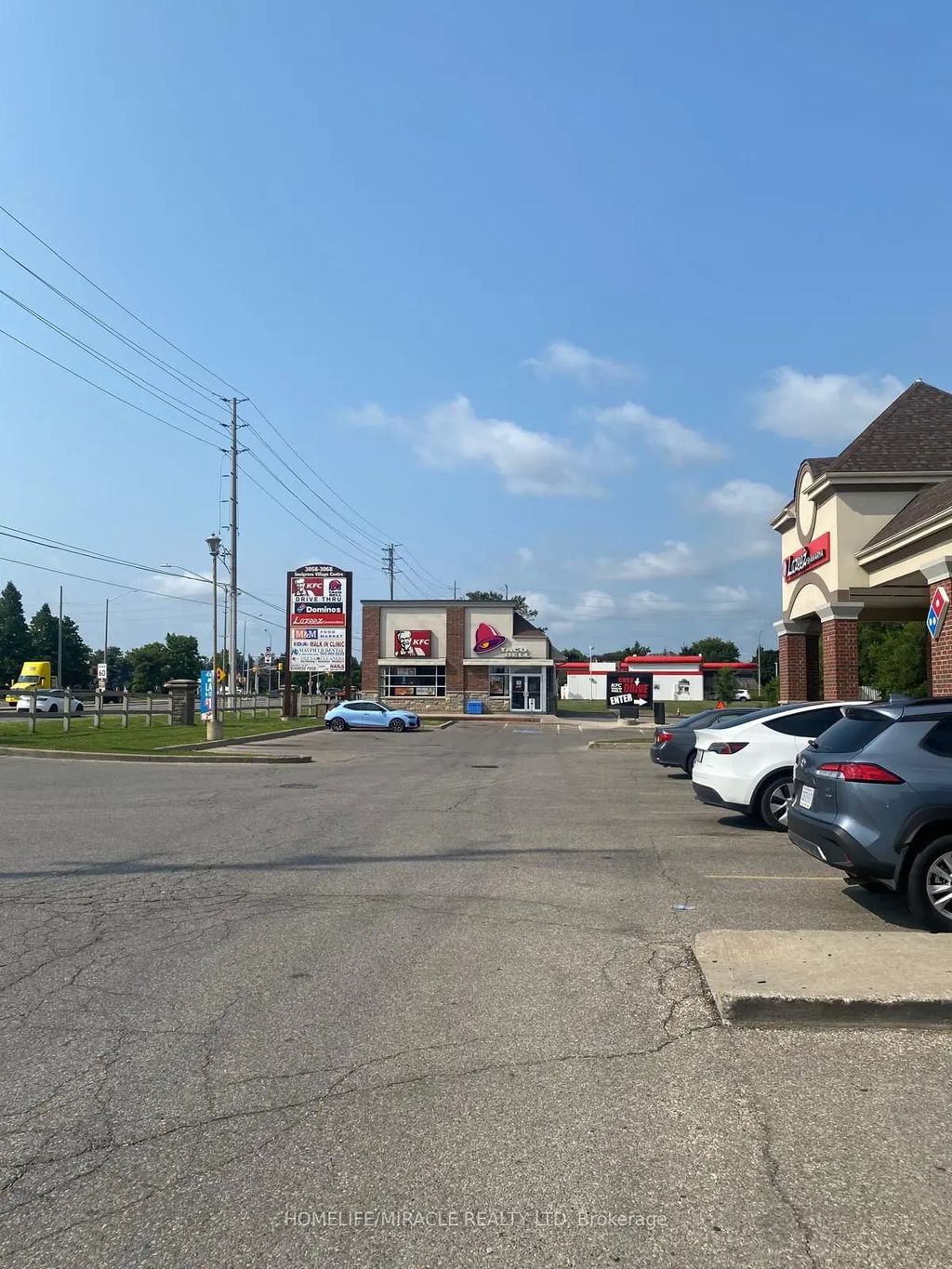 3068 Mayfield Road 5, Brampton