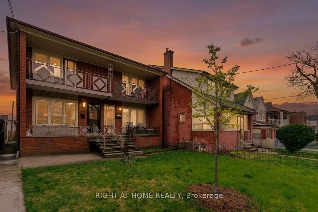 147 Ascot Avenue, Toronto W03