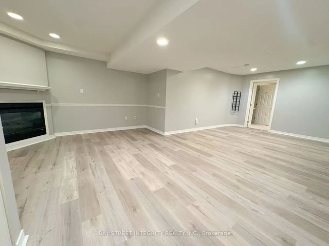 414 River Glen Boulevard, Oakville