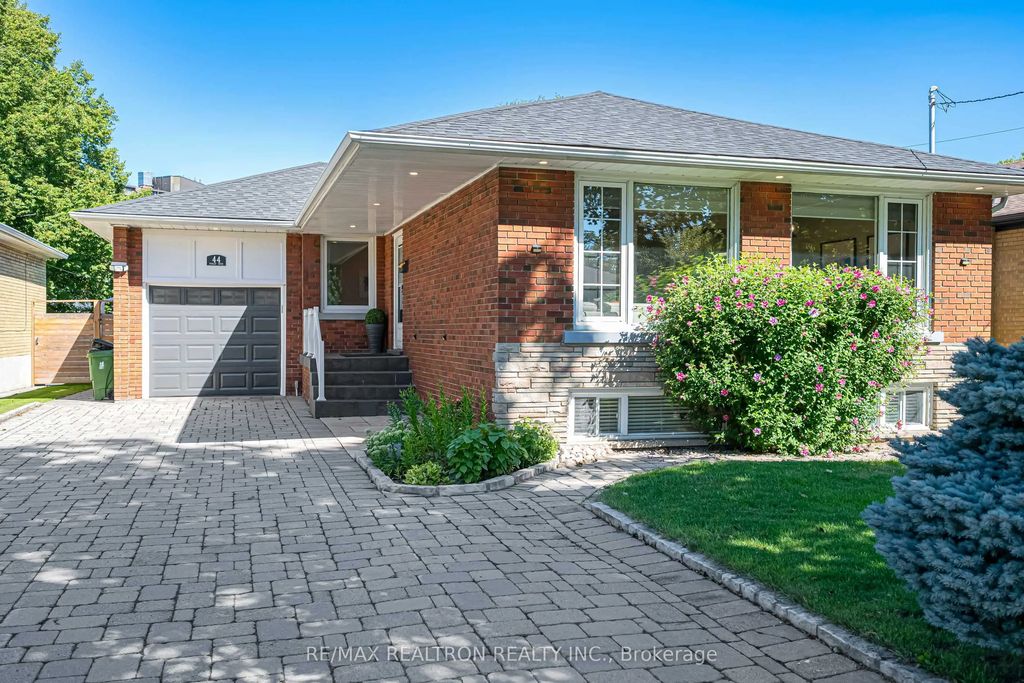 44 Fenley Drive, Toronto W09