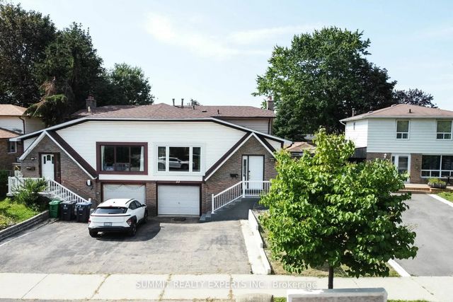 44 Nancy Mccredie Drive, Brampton