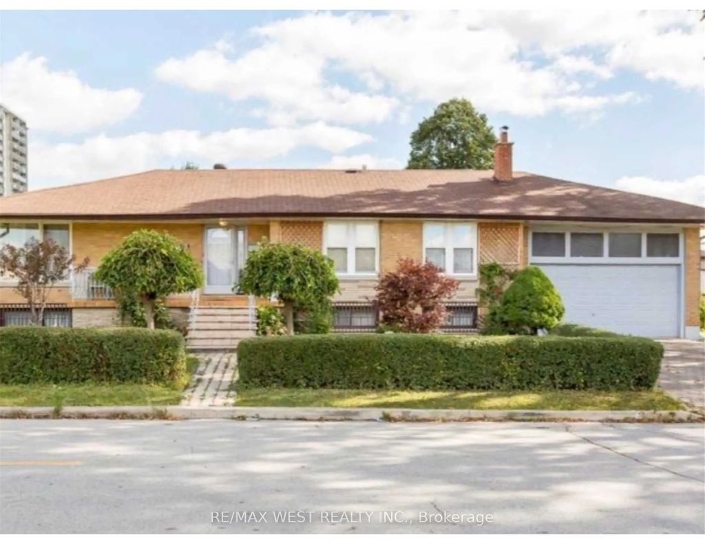 43 Playfair Avenue, Toronto W04