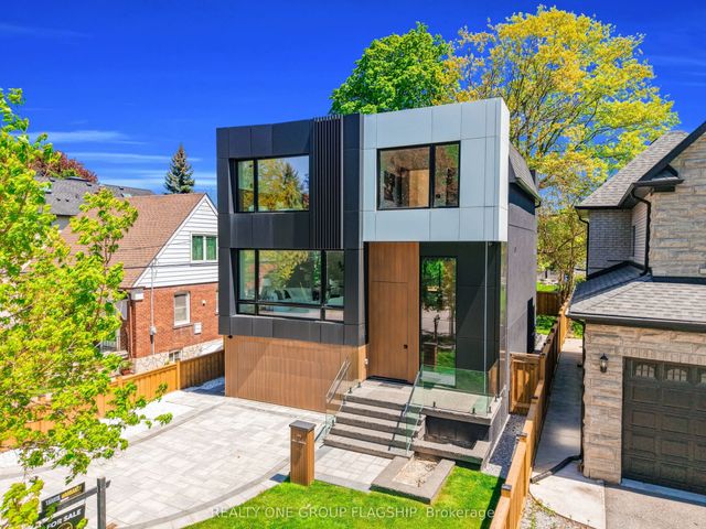 7 Bentley Drive, Toronto W07
