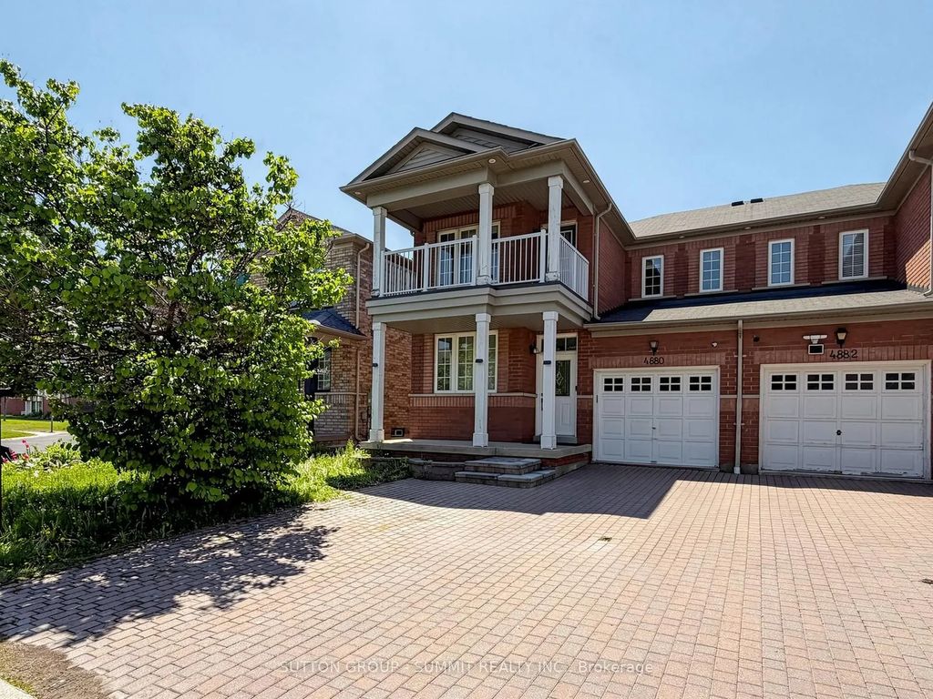 4880 W Yorkshire Avenue, Mississauga