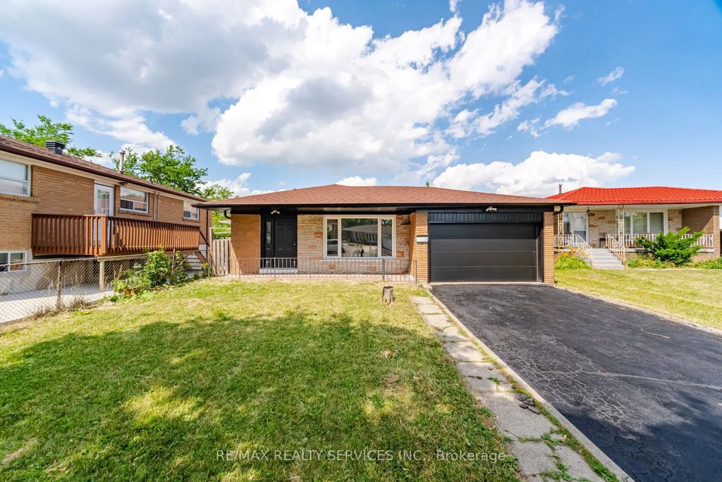 7493 Netherwood Road, Mississauga