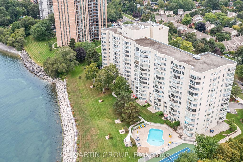 5280 Lakeshore Road 1102, Burlington