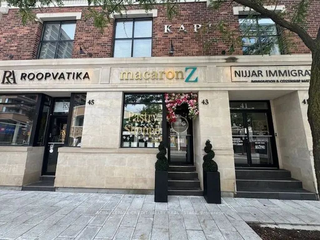 43 Queen Street E, Brampton
