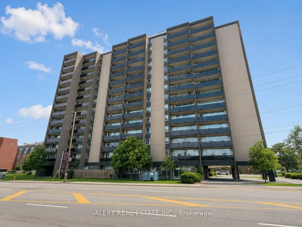 890 Jane Street 100, Toronto W03