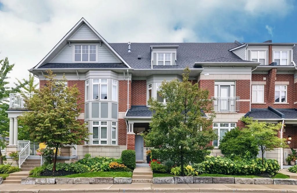 112 Waterside Drive, Mississauga