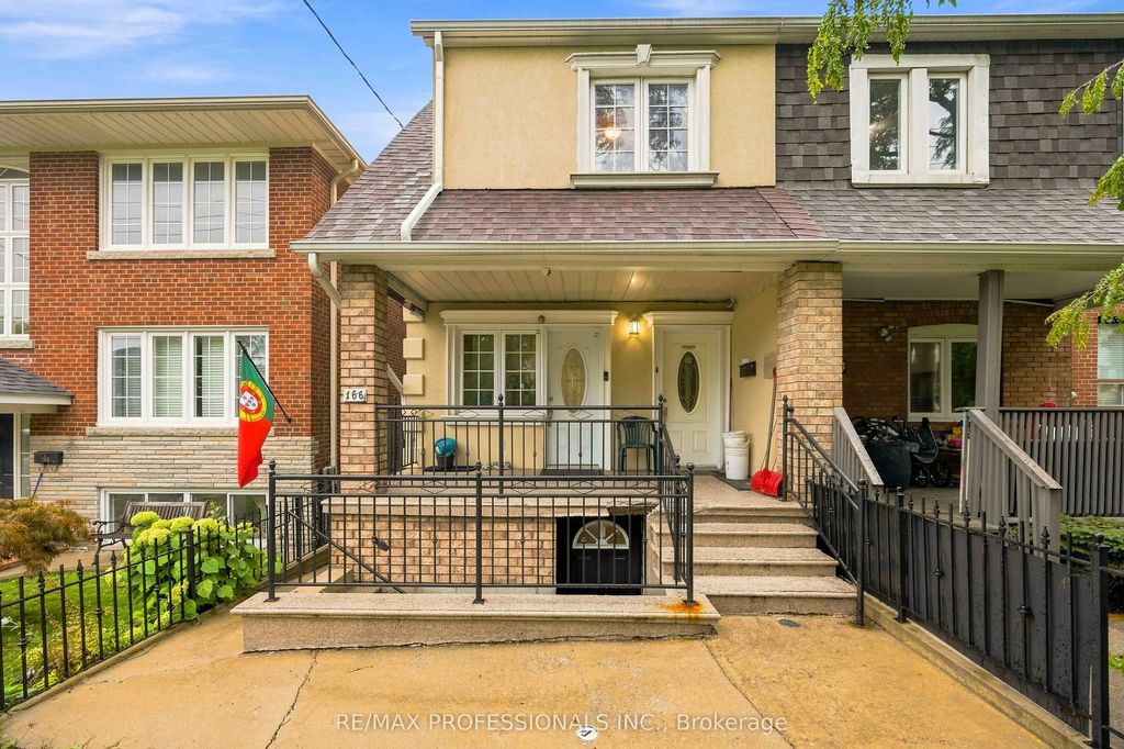 166 Caledonia Road, Toronto W03