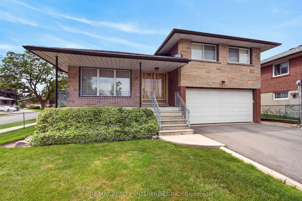 3 Slane Court, Toronto W10