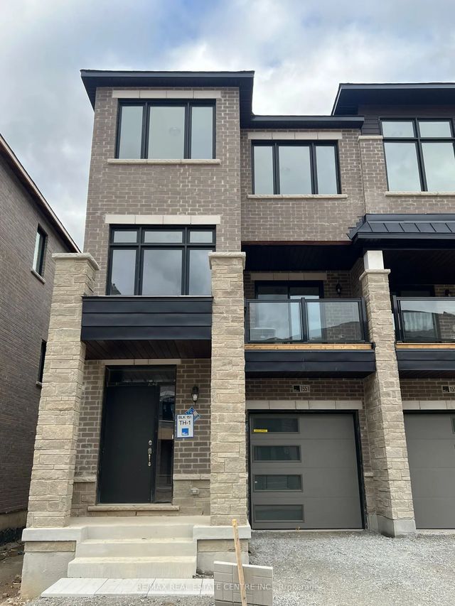 1551 Hilson Heights, Milton
