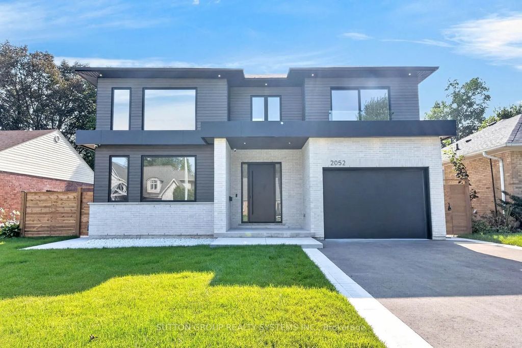 2052 Redan Drive, Mississauga
