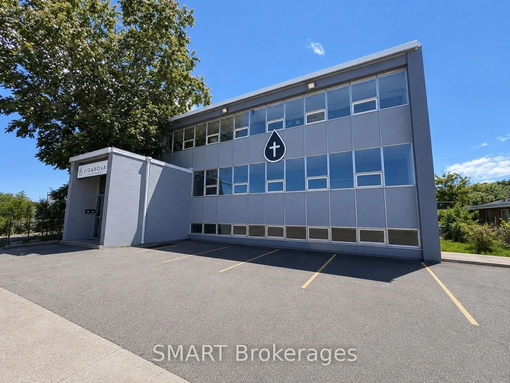 2365 St Clair Avenue W, Toronto W02