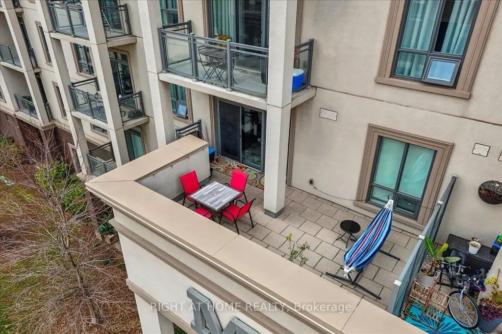 2490 Old Bronte Road 301, Oakville