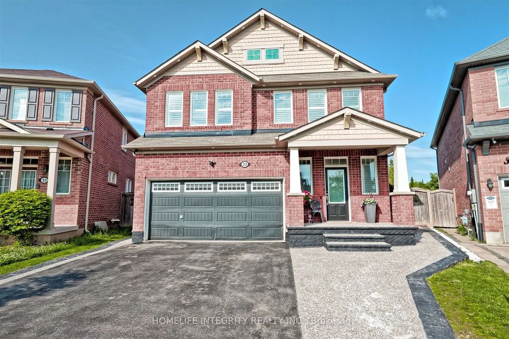 33 Klemscott Road, Brampton