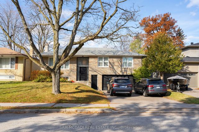 54 Bearbury Drive, Toronto W08